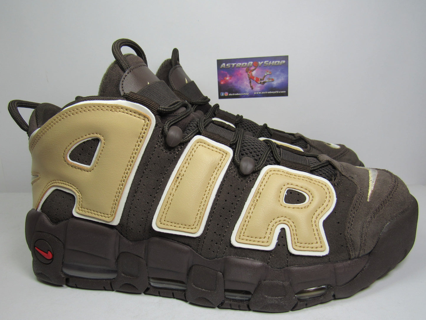 PIPPEN AIR MORE UPTEMPO "BAROQUE BROWN" EN CAJA