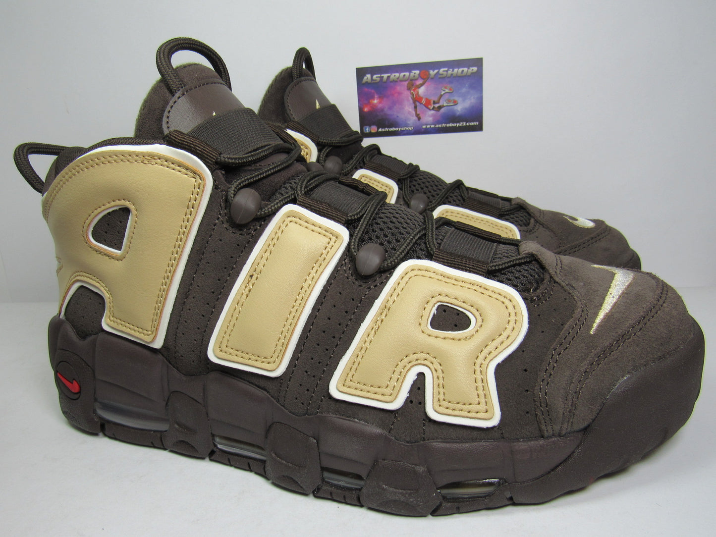 PIPPEN AIR MORE UPTEMPO BAROQUE BROWN EN CAJA