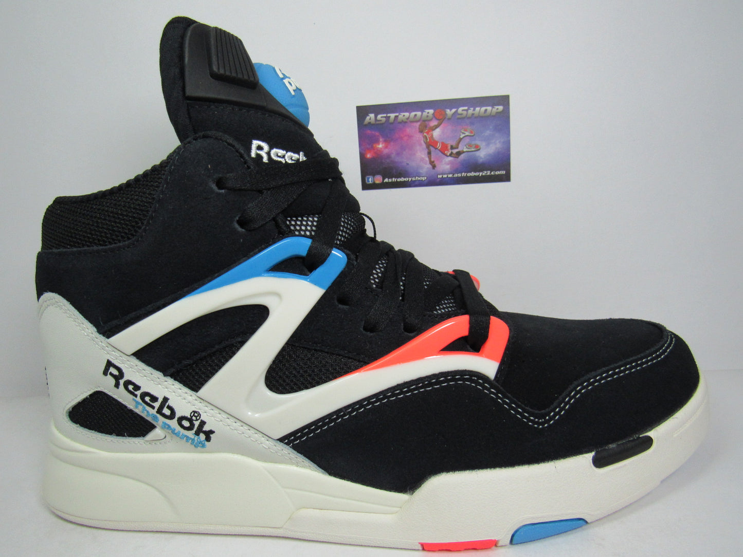 REEBOK THE PUMP OMNI ZONE 2 "CORE BLACK" EN CAJA