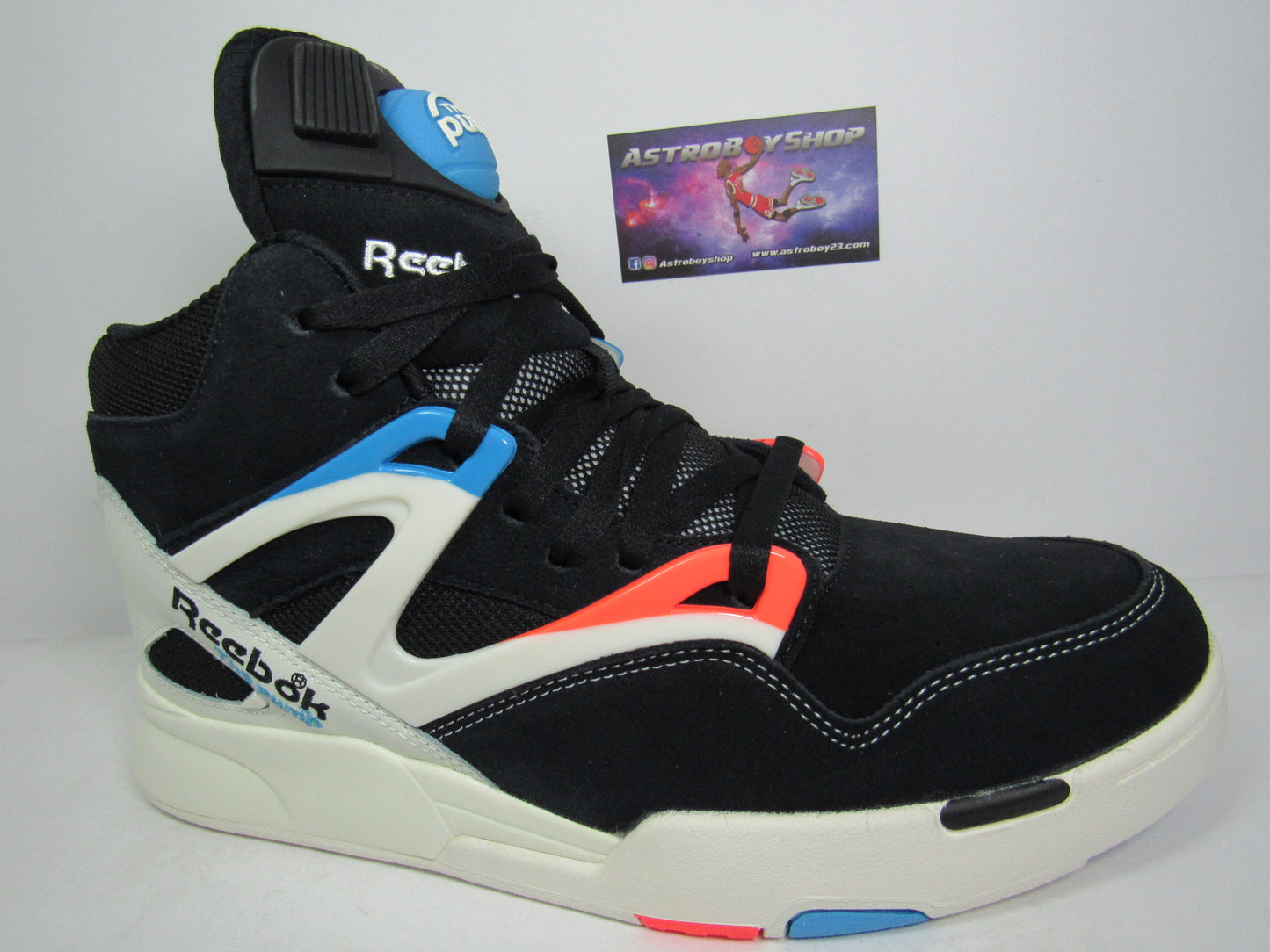 REEBOK THE PUMP OMNI ZONE 2 "CORE BLACK" EN CAJA