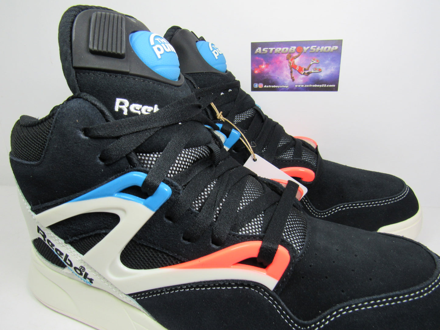 REEBOK THE PUMP OMNI ZONE 2 "CORE BLACK" EN CAJA