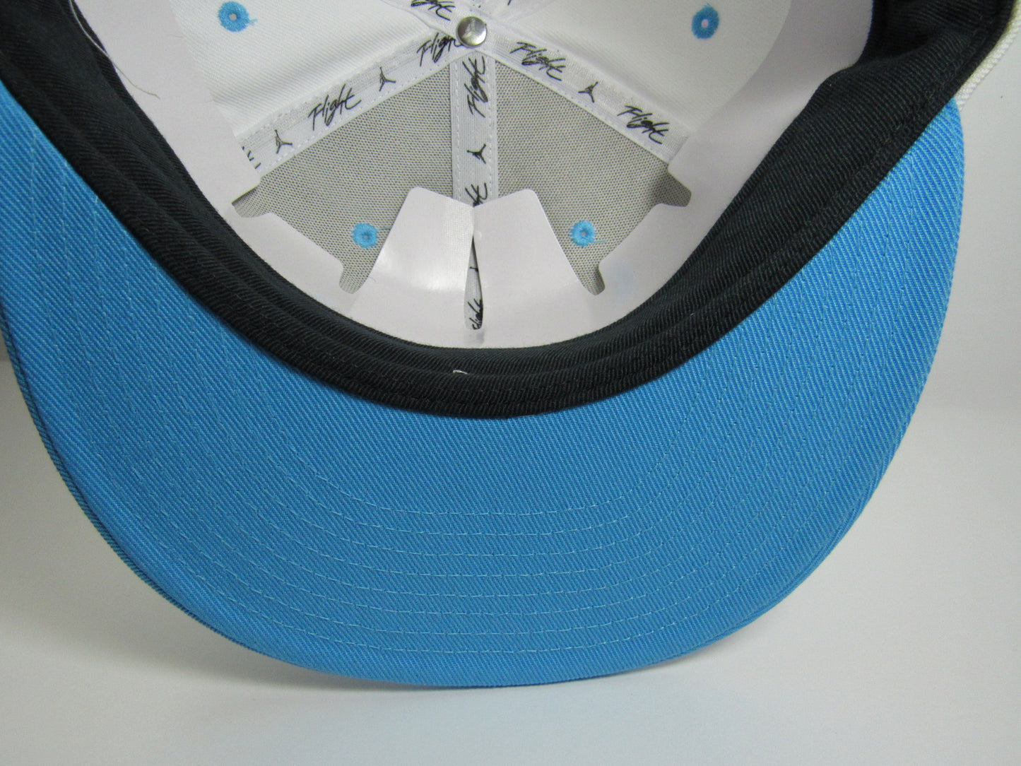 GORRA PLANA JORDAN MVP PRO WHITE BLUE (L/XL)