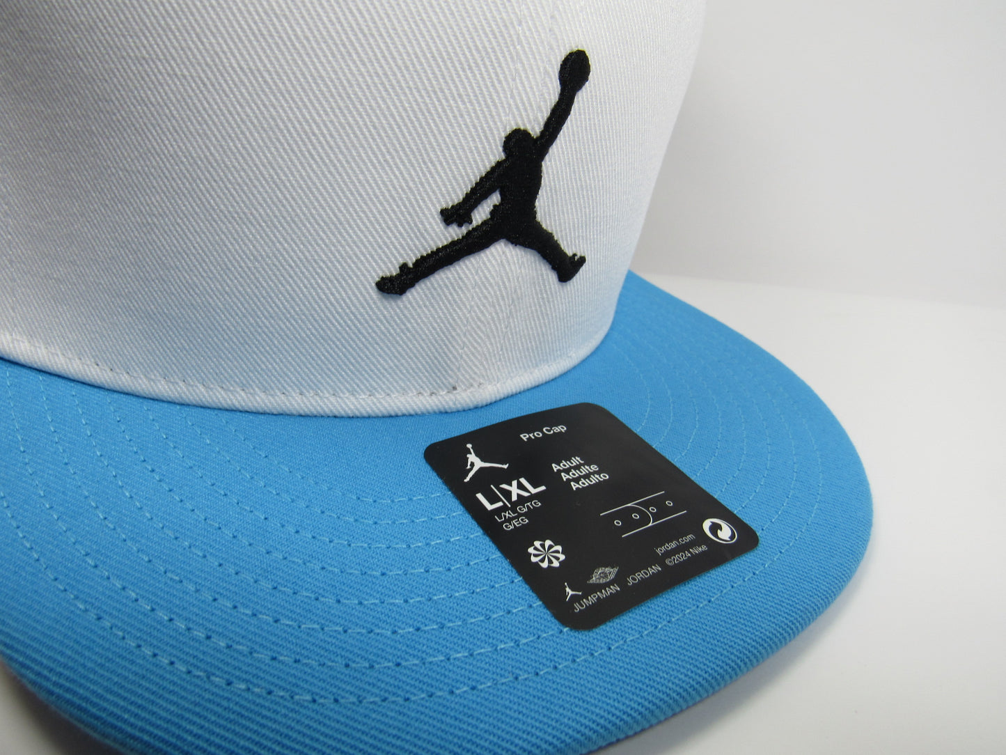 GORRA PLANA JORDAN MVP PRO WHITE BLUE (L/XL)