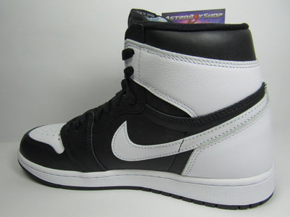 JORDAN 1 HIGH PANDA BLACK AND WHITE EN CAJA