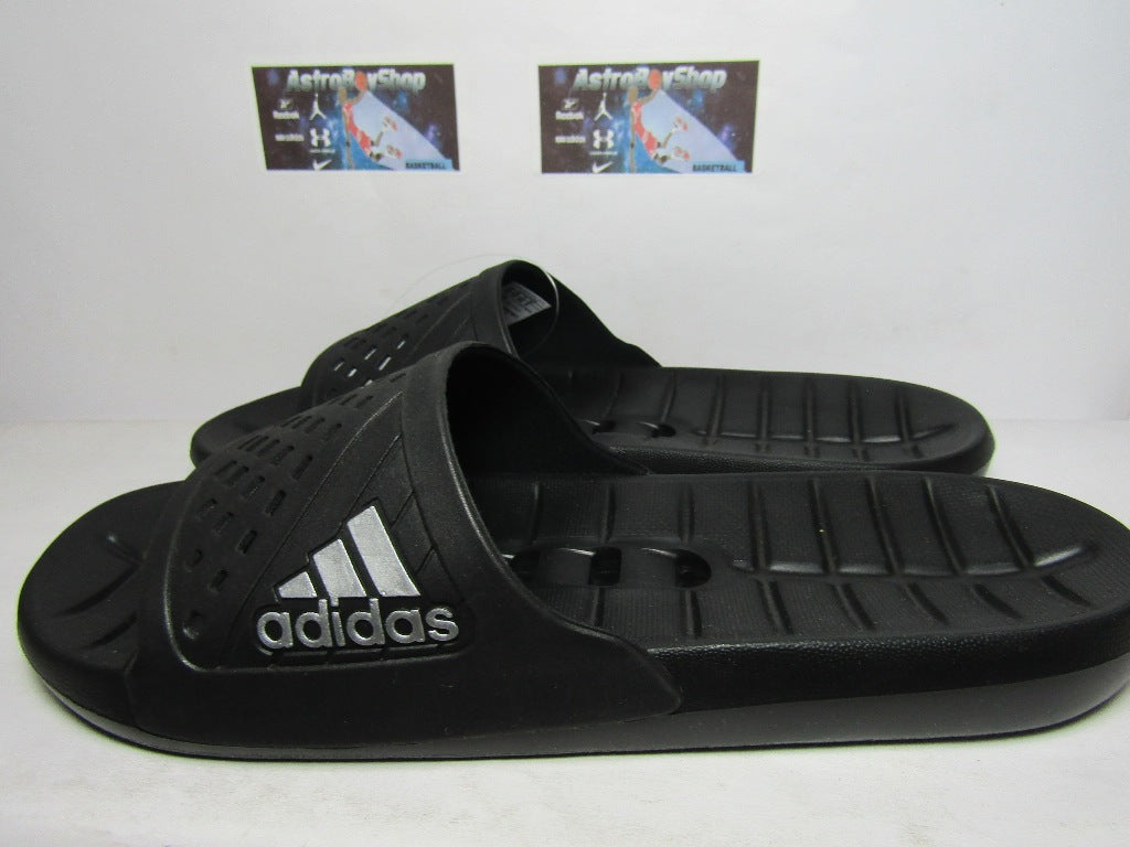 SANDALIAS ADIDAS KYASO BLACK EN CAJA