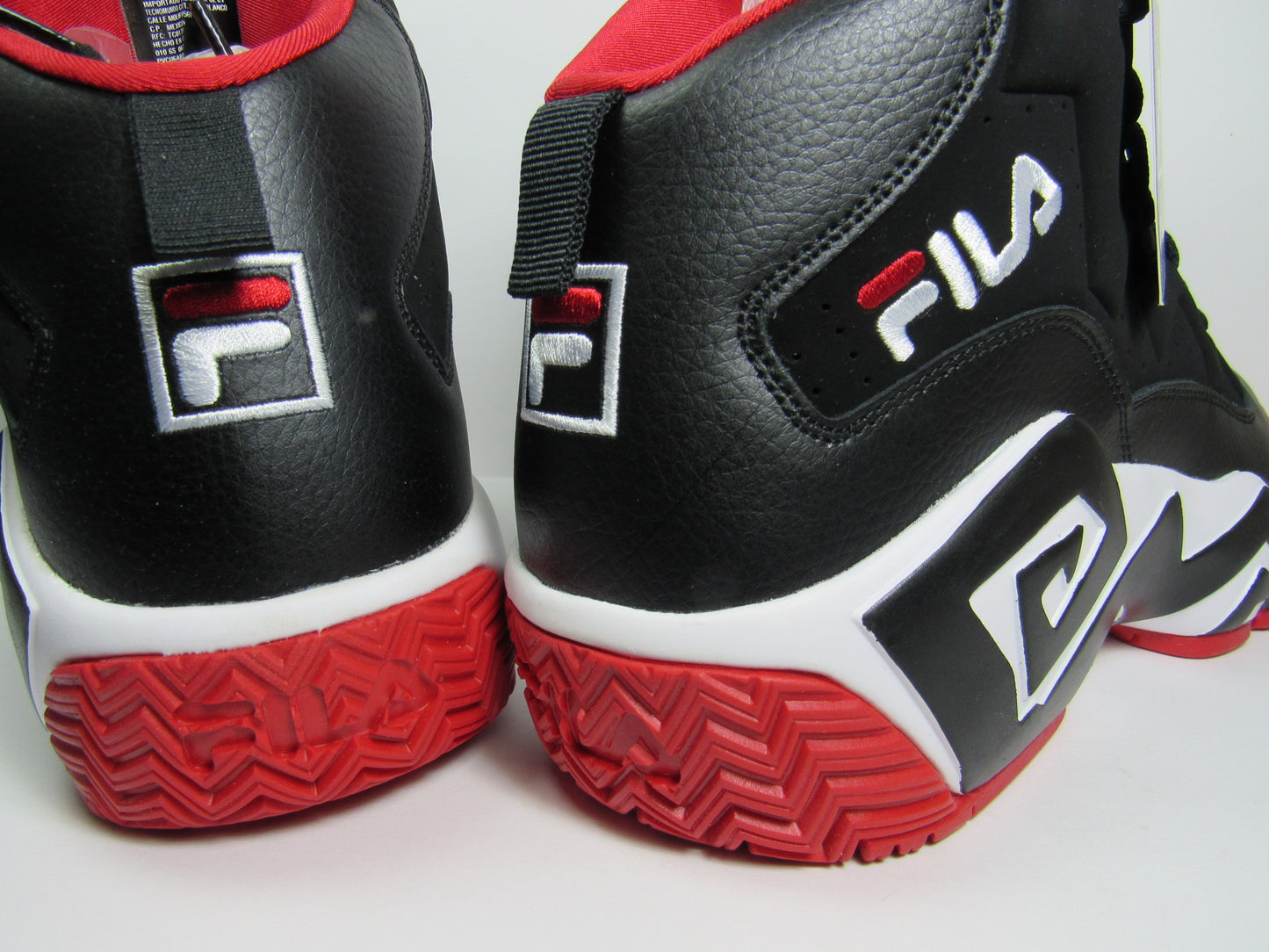 FILA MESH MB MASHBURN BRED EN CAJA