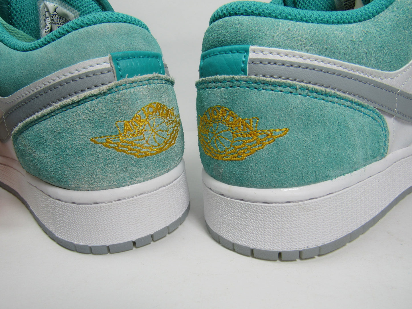 JORDAN 1 LOW KIDS "NEW EMERALD" EN CAJA