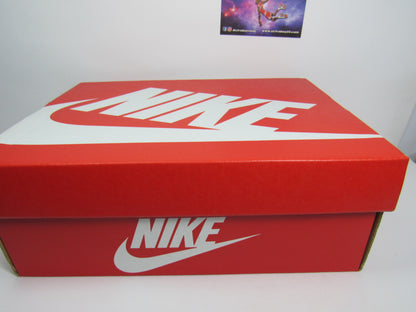 KYRIE KYBRID BEST OFF EN CAJA NIKE (17CM)