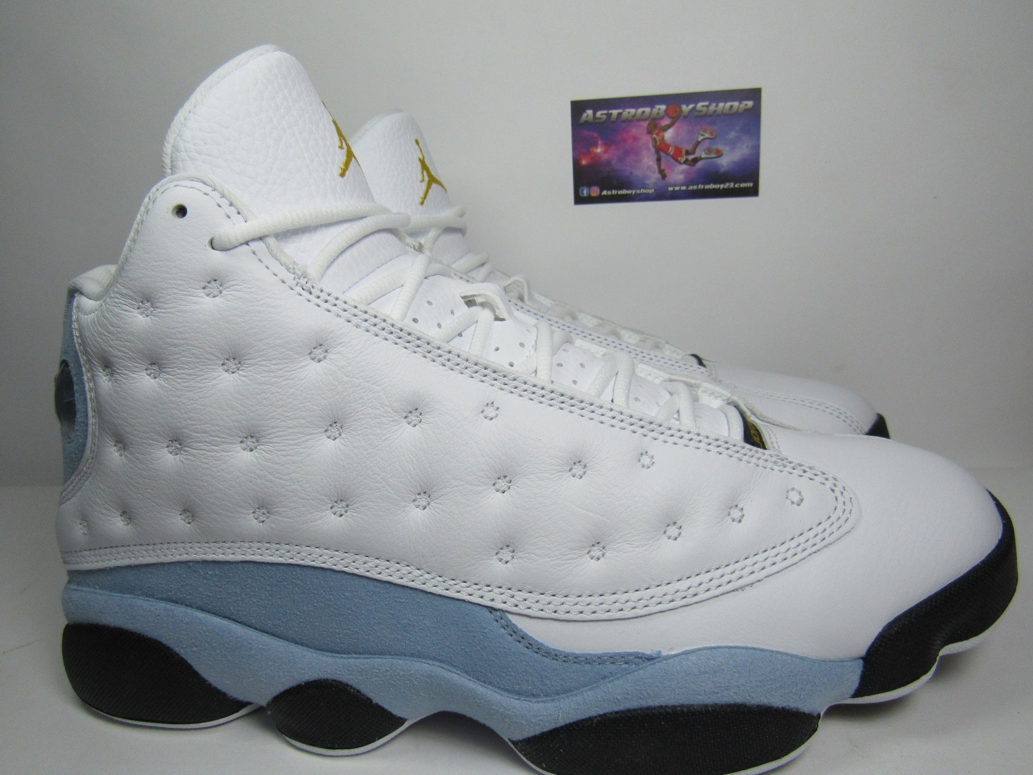 Gray and white jordans 13 hotsell