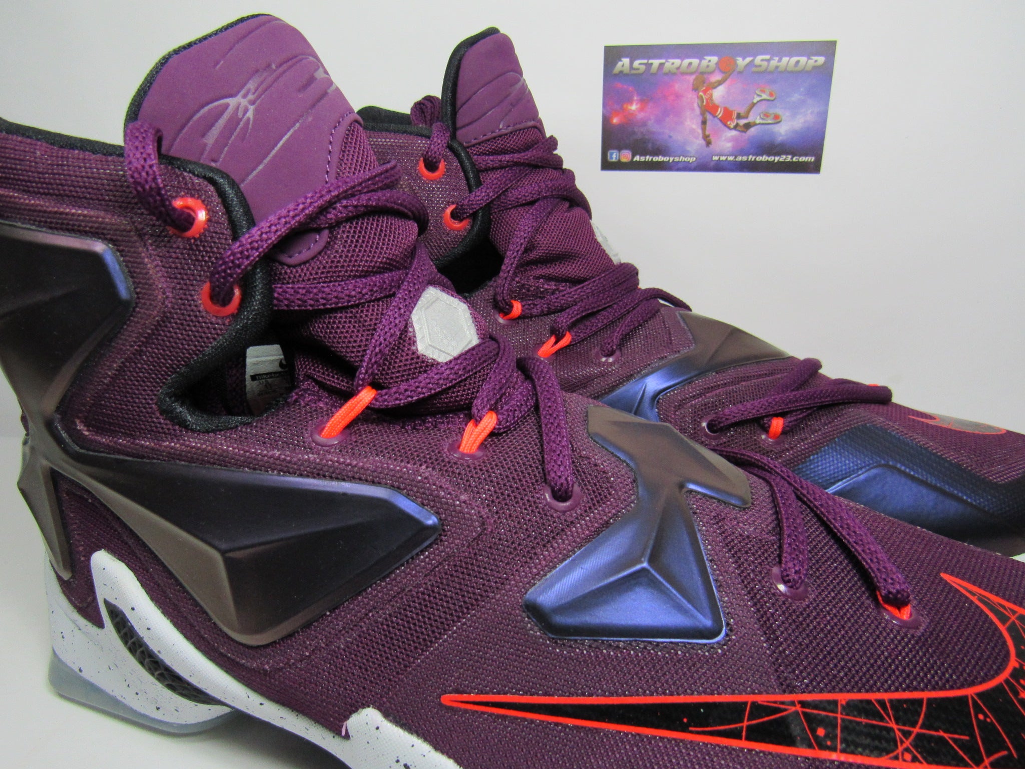 LEBRON 13 WRITTEN IN THE STARS EN CAJA