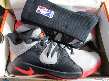 NIKE FLY B MID ENIGMA STONE EN CAJA