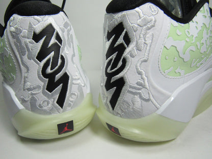 JORDAN ZION 3 GLOW IN THE DARK FOSFORECENTES EN CAJA