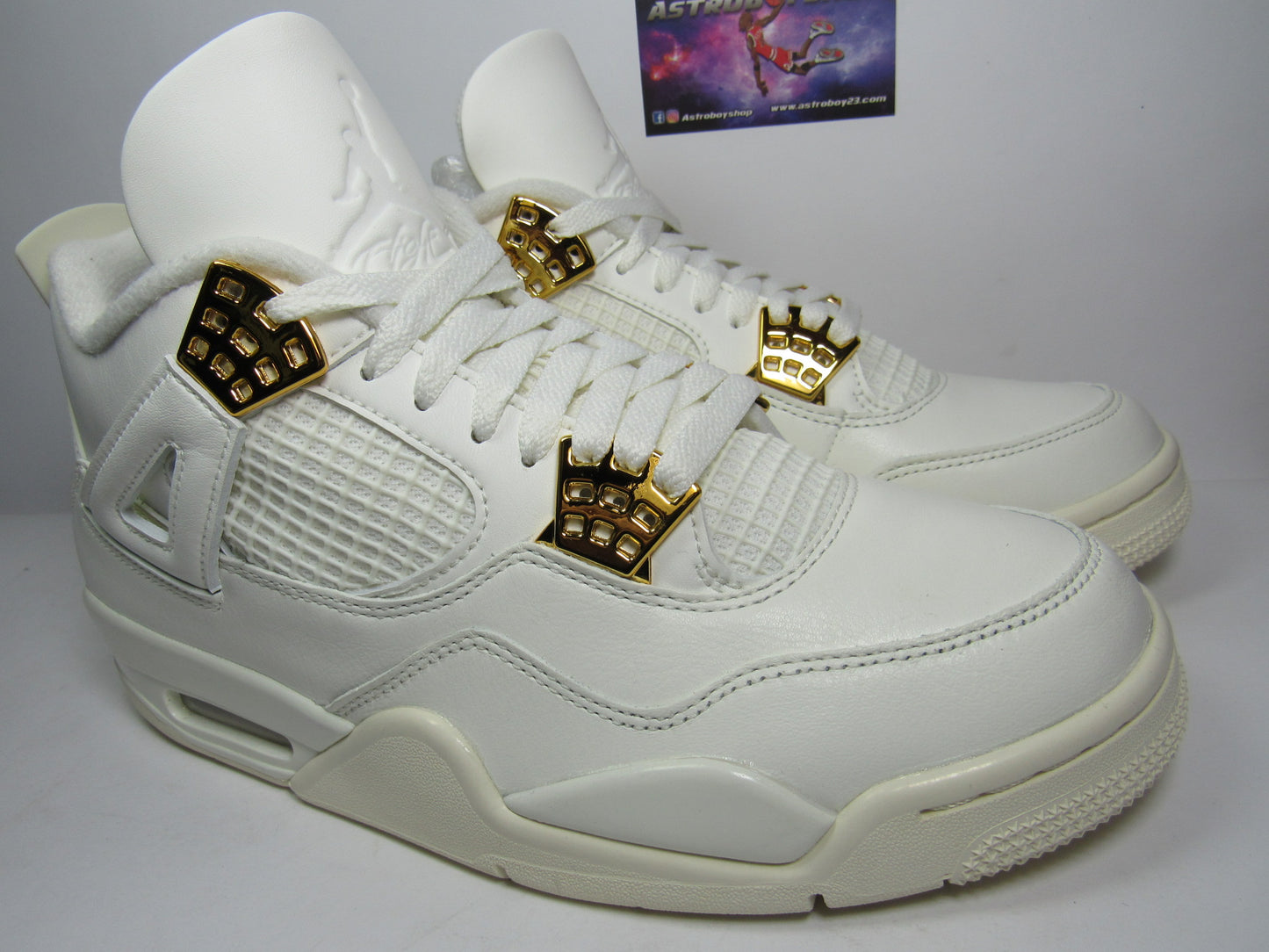 JORDAN 4 WOMENS METALLIC GOLD EN CAJA