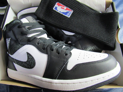 JORDAN 1 MID PANDA ELEPHANT EN CAJA