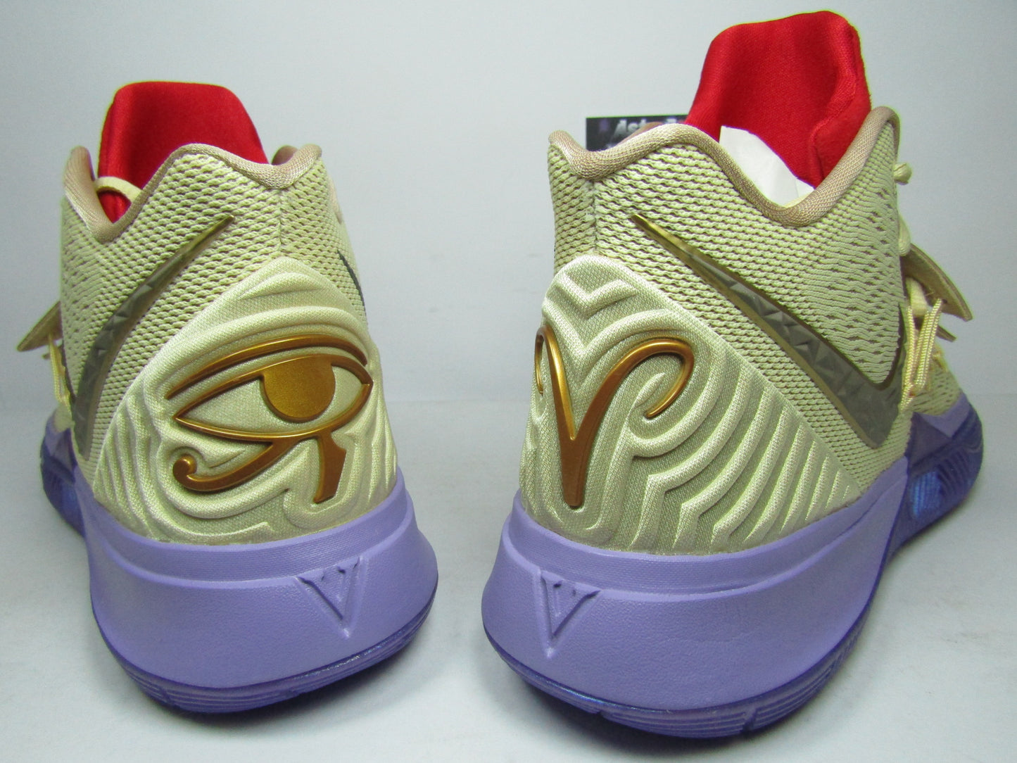 KYRIE IRVING 5 CONCEPTS IKHET EN CAJA