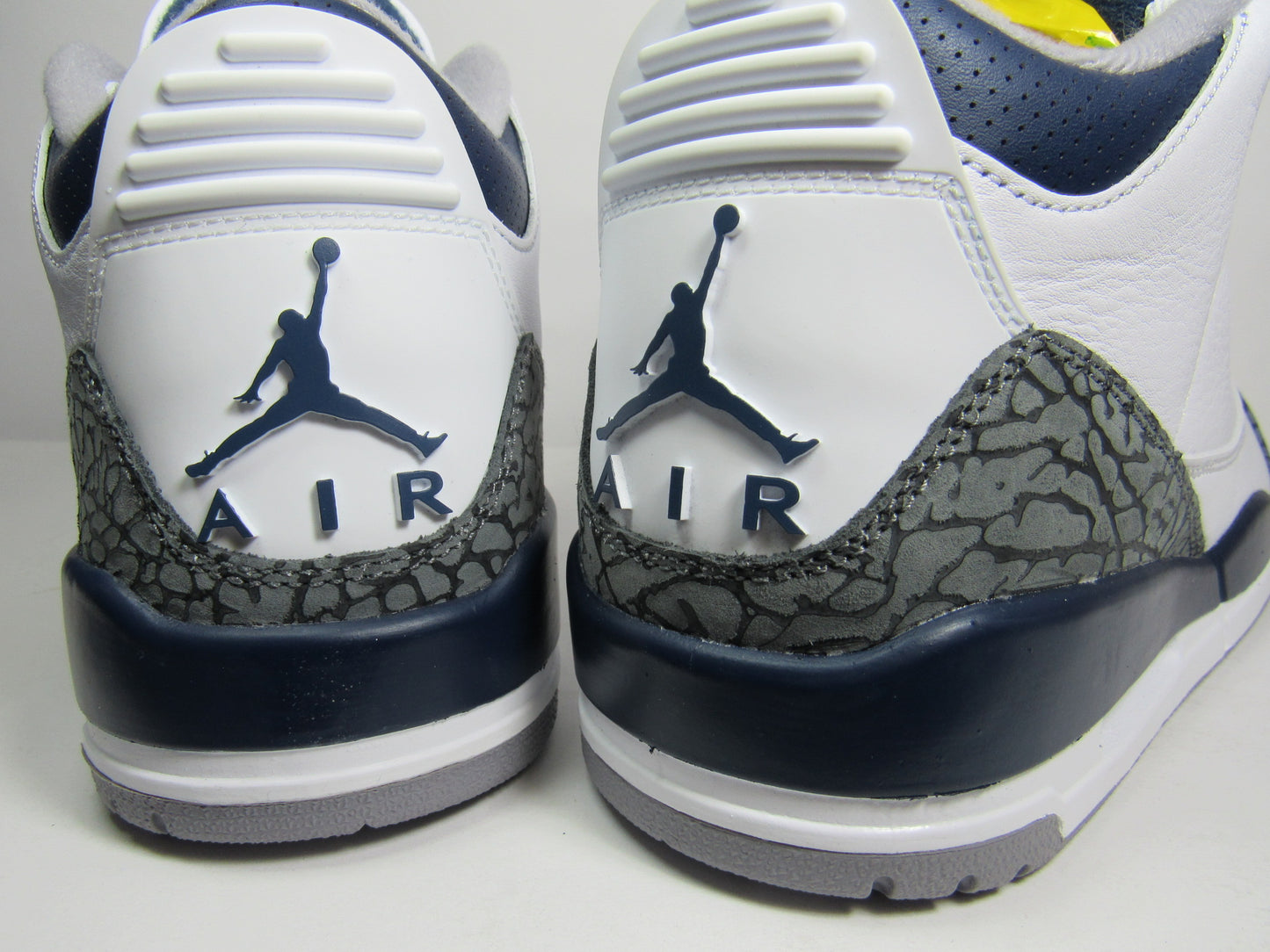 JORDAN 3 MIDNIGHT NAVY EN CAJA