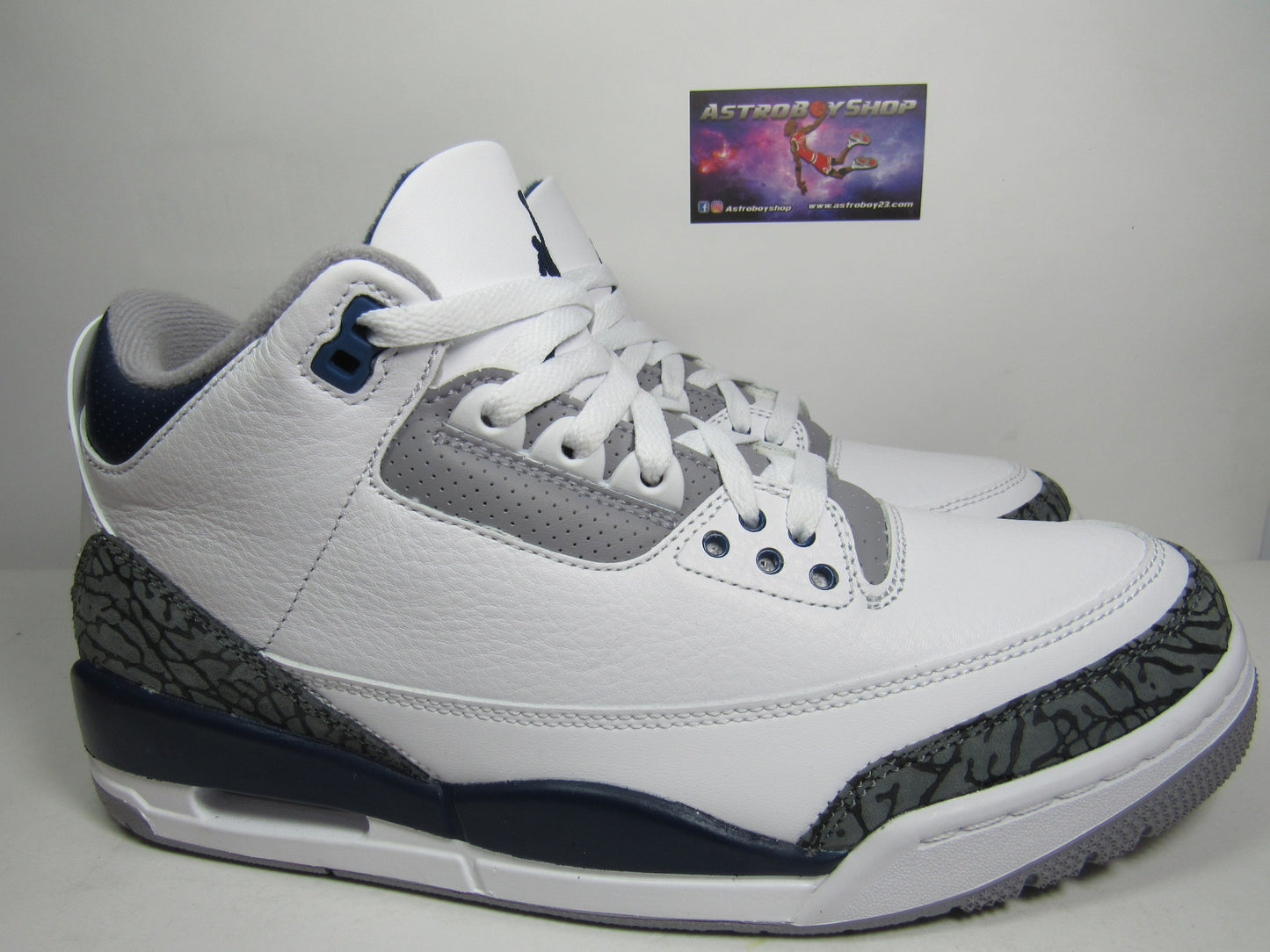 JORDAN 3 MIDNIGHT NAVY EN CAJA