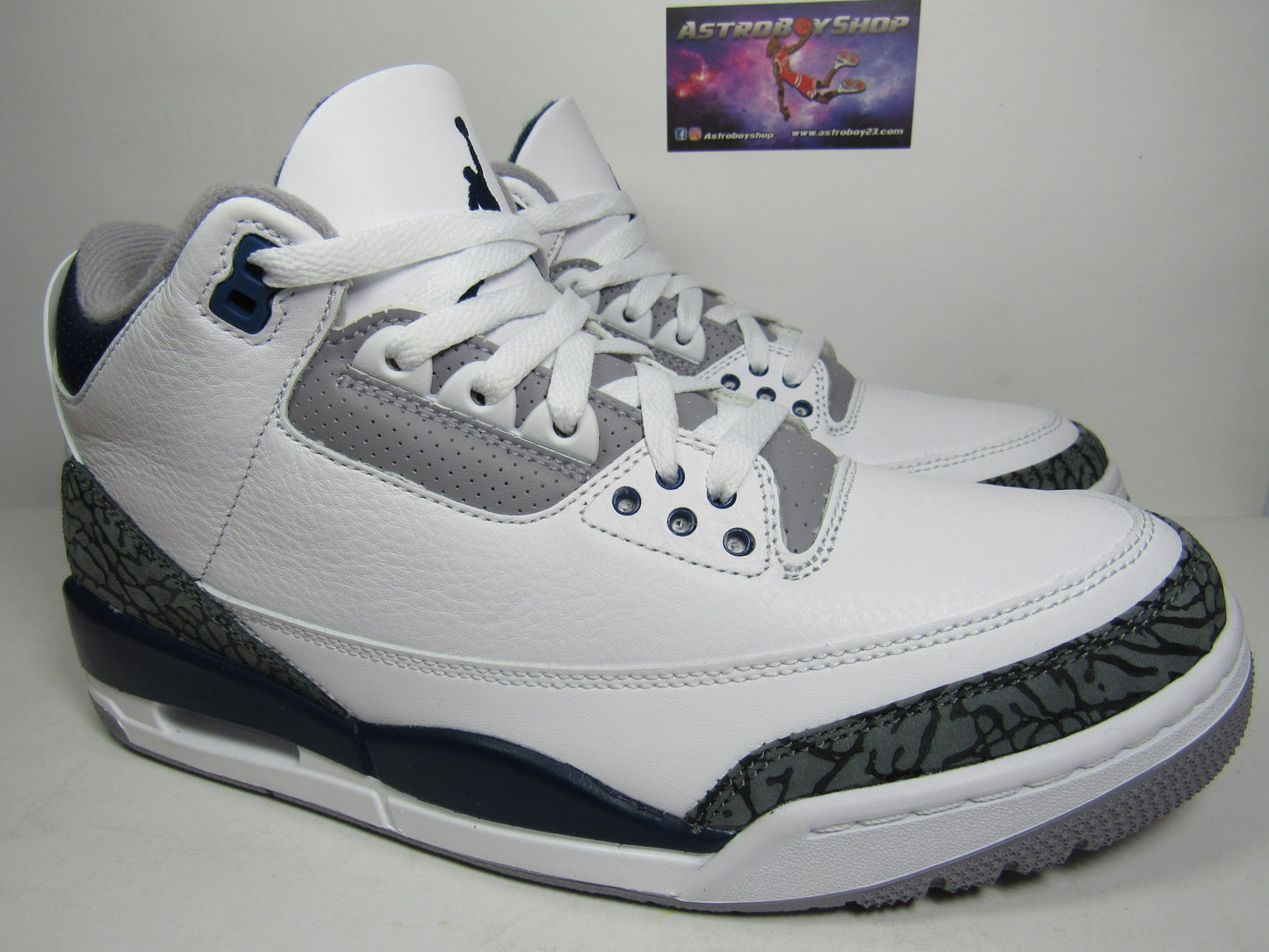 JORDAN 3 MIDNIGHT NAVY EN CAJA