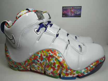 LEBRON 4 FRUITY PEBBLES EN CAJA