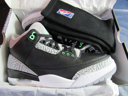 JORDAN 3 GREEN GLOW EDITION EN CAJA