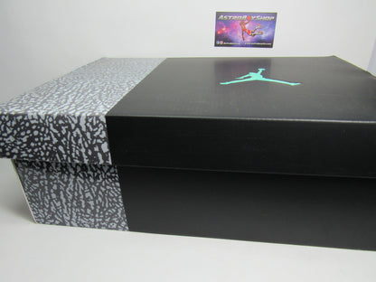 JORDAN 3 GREEN GLOW EDITION EN CAJA
