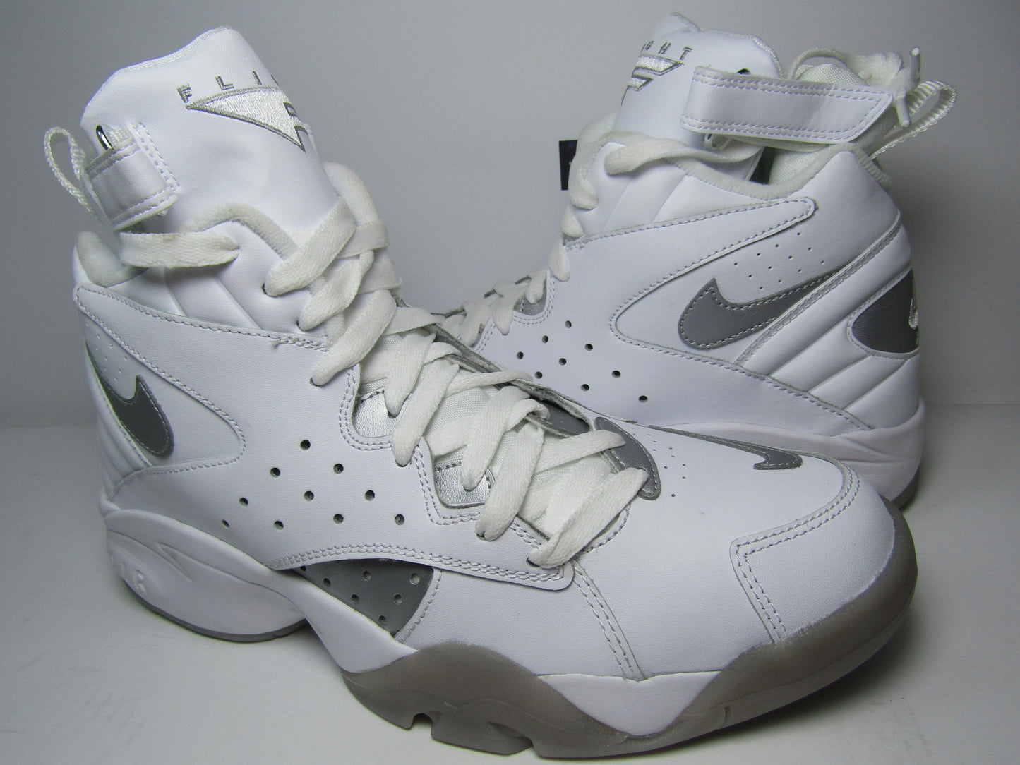 PIPPEN MAESTRO 2 LTD GREY SILVER EN CAJA DE REPUESTO