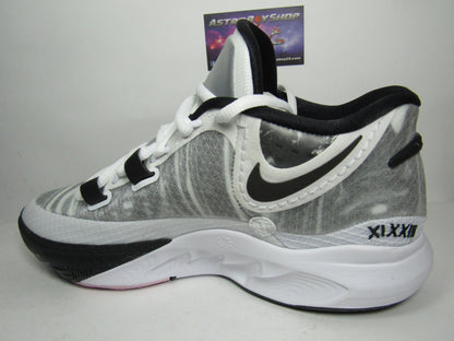 KYRIE 8 WHITE BLACK EN CAJA