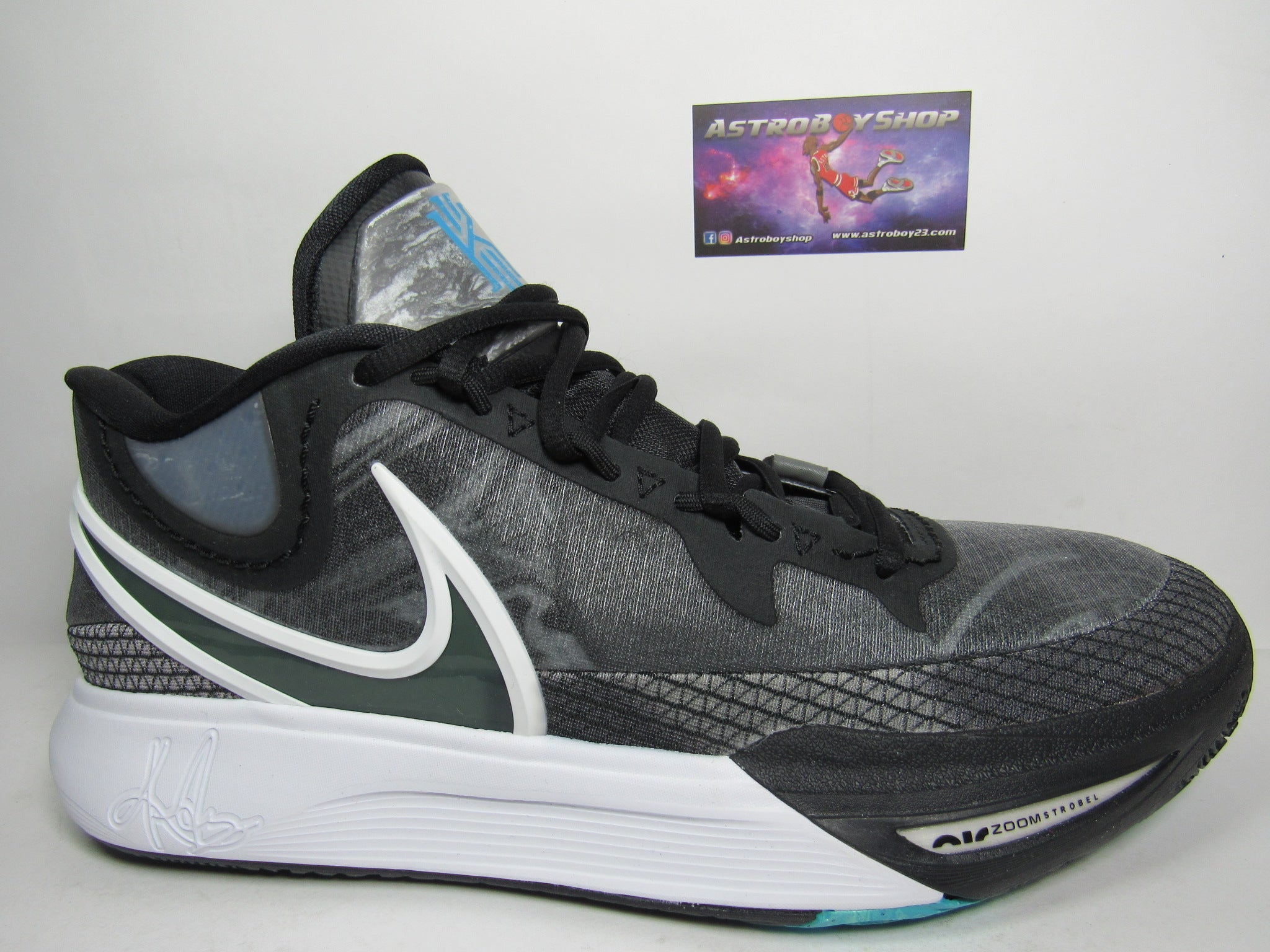 KYRIE IRVING 8 BLACK ORCA EN CAJA