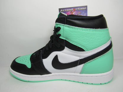 JORDAN 1 HIGH GREEN GLOW EN CAJA