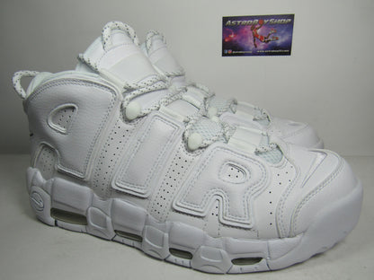 PIPPEN AIR MORE UPTEMPO TRIPLE WHITE EN CAJA