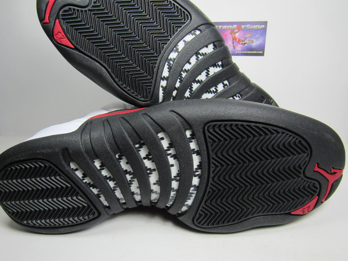 JORDAN 12 TAXI FLIP EN CAJA