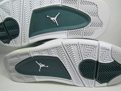 JORDAN 4 OXIDIZED GREEN EN CAJA