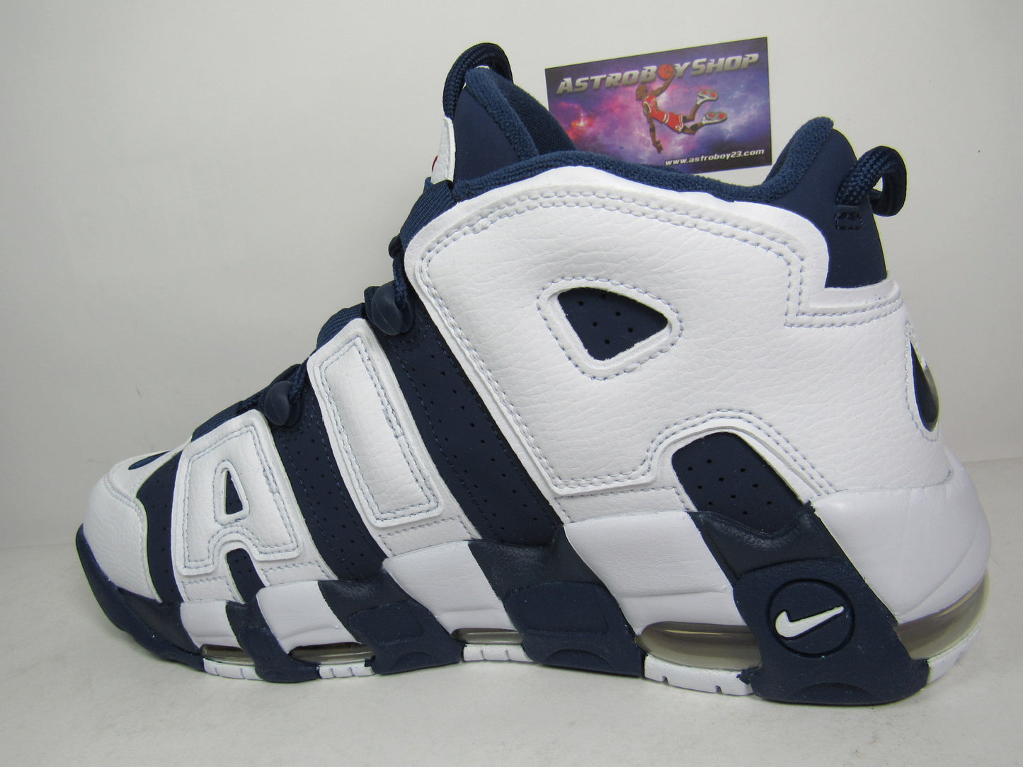 PIPPEN AIR MORE UPTEMPO OLYMPICS 2024 EN CAJA