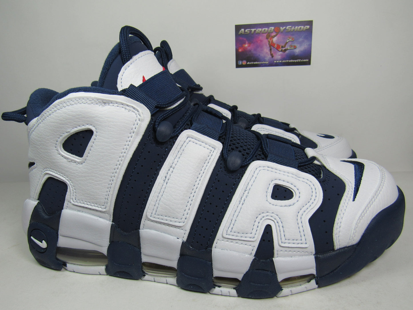 PIPPEN AIR MORE UPTEMPO OLYMPICS 2024 EN CAJA