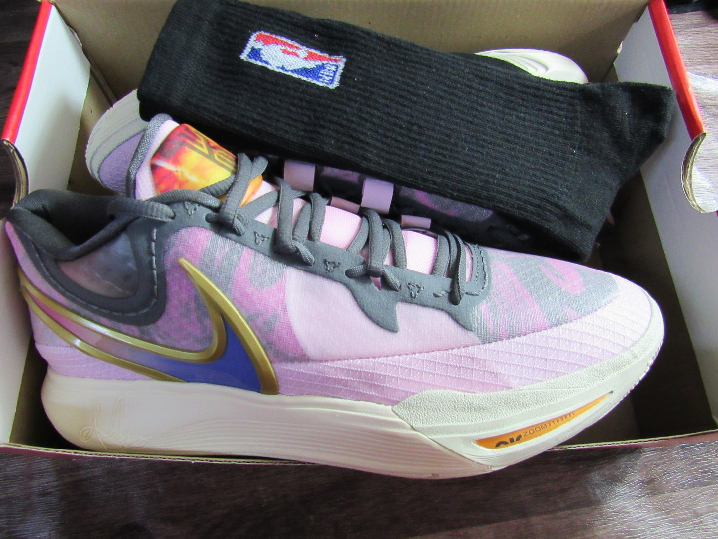 KYRIE IRVING 8 ALL STARS GAME EN CAJA NIKE