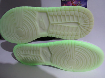 JORDAN 1 MID KIDS GLOW FOSFORECENETES EN CAJA