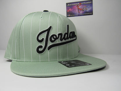GORRA PLANA JORDAN MVP BARONS EMERALD (M/L)