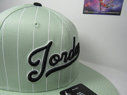 GORRA PLANA JORDAN MVP BARONS EMERALD (M/L)
