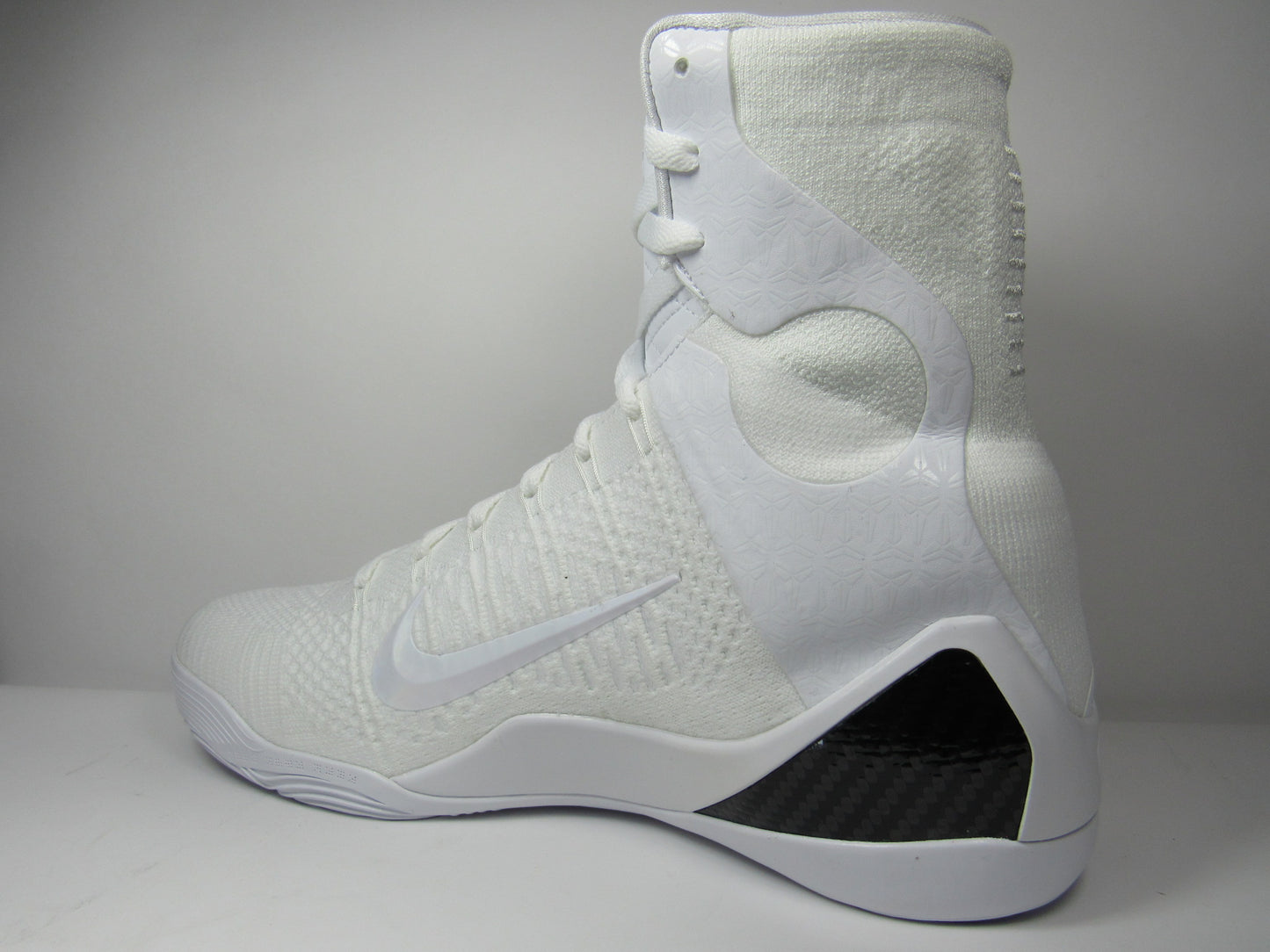 KOBE 9 ELITE PROTRO HALO EN CAJA