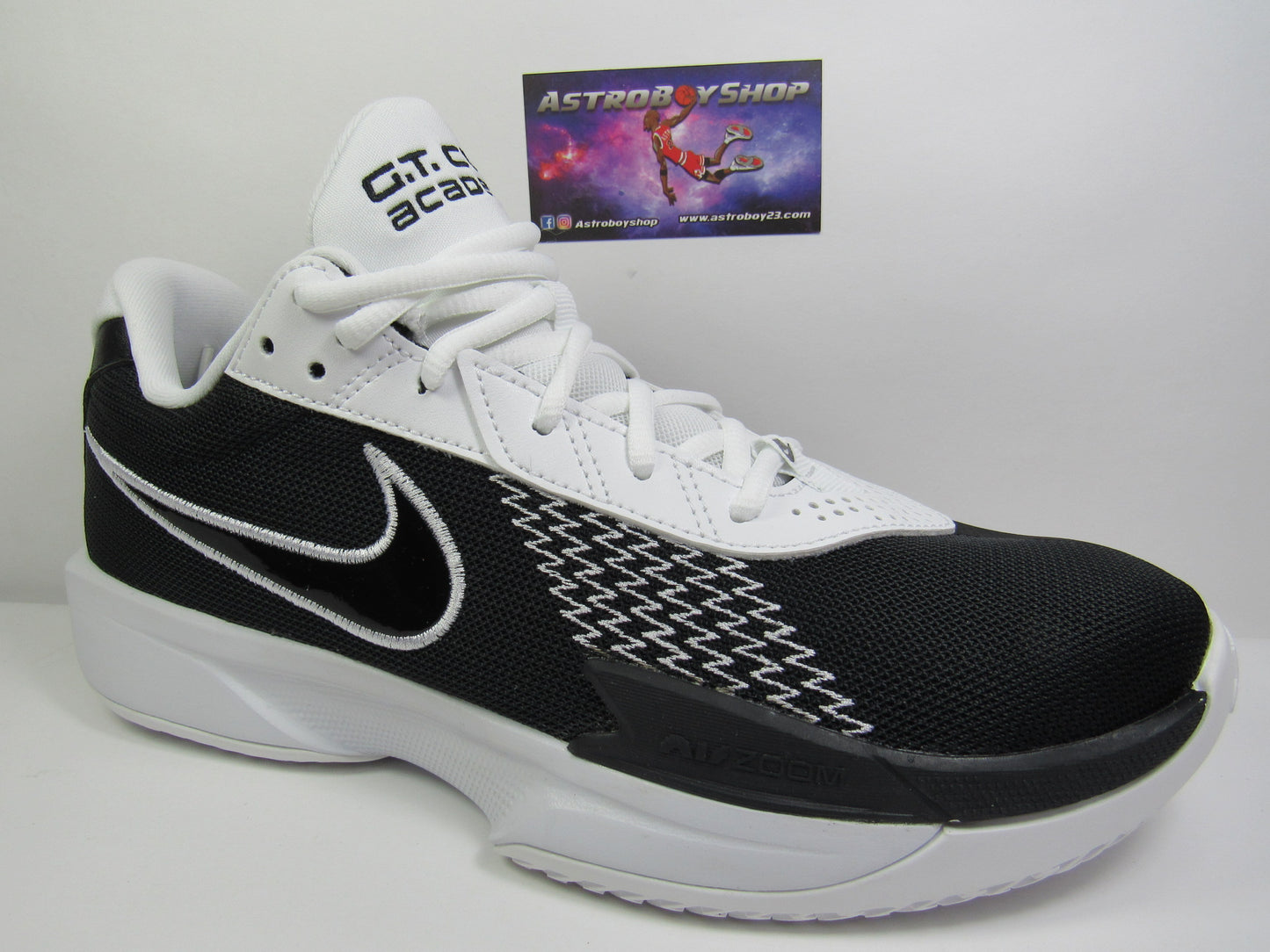 NIKE GT CUT ACADEMY PANDA EN CAJA