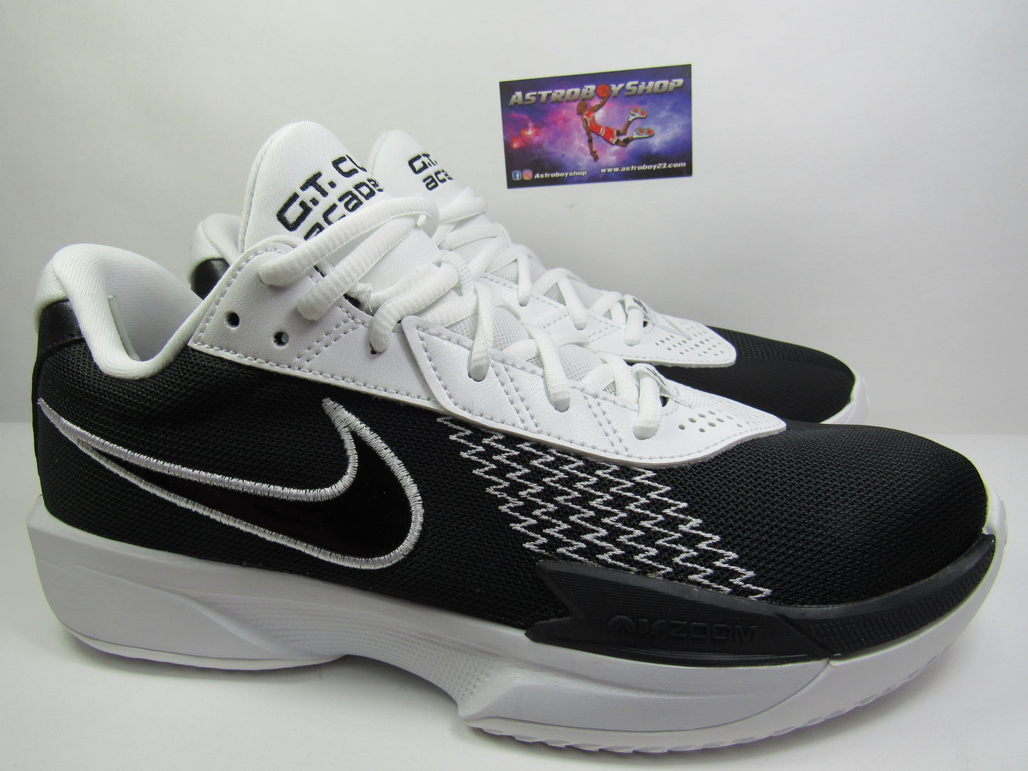 NIKE GT CUT ACADEMY PANDA EN CAJA