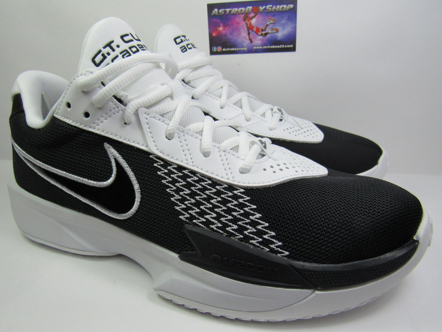 NIKE GT CUT ACADEMY PANDA EN CAJA