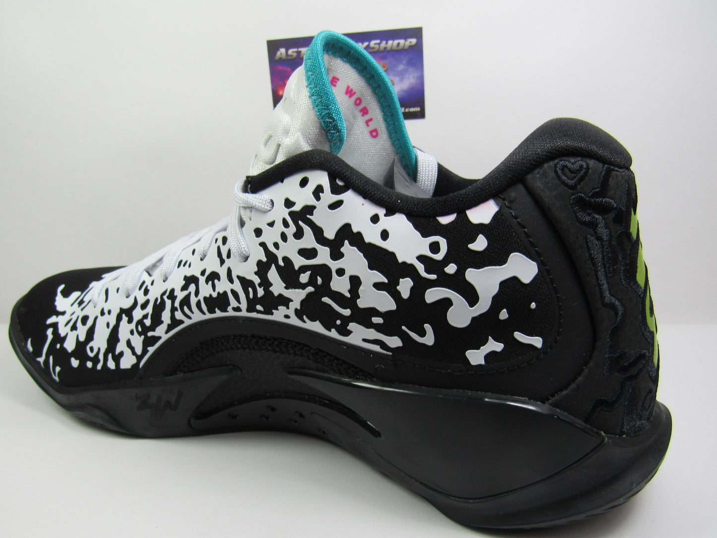 JORDAN ZION 3 BLACK PRESSURE EN CAJA