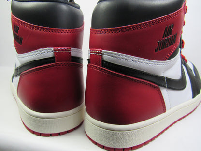 JORDAN 1 HIGH BLACK TOE REIMAGINED EN CAJA CON EXTRA LACES