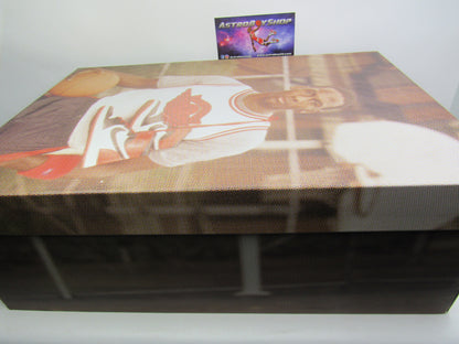 JORDAN 1 HIGH BLACK TOE REIMAGINED EN CAJA CON EXTRA LACES