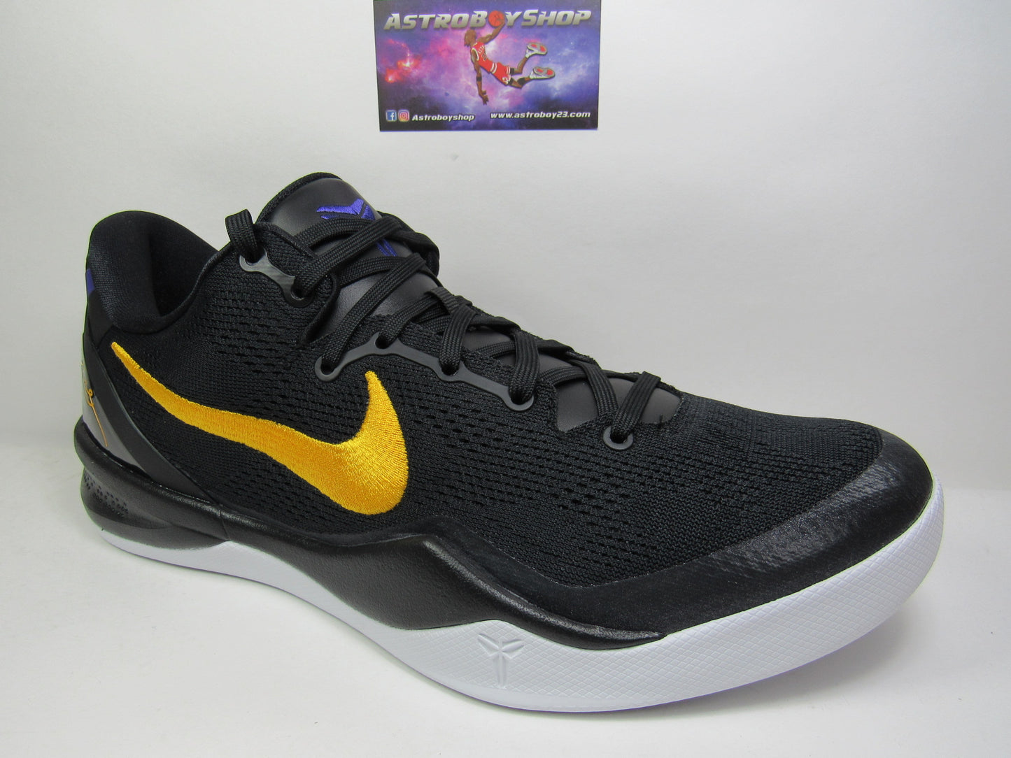 KOBE 8 PROTRO LAKERS BLACK GOLD EN CAJA