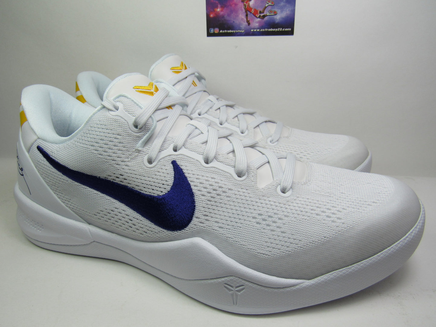 KOBE 8 PROTRO LAKERS HOME EN CAJA