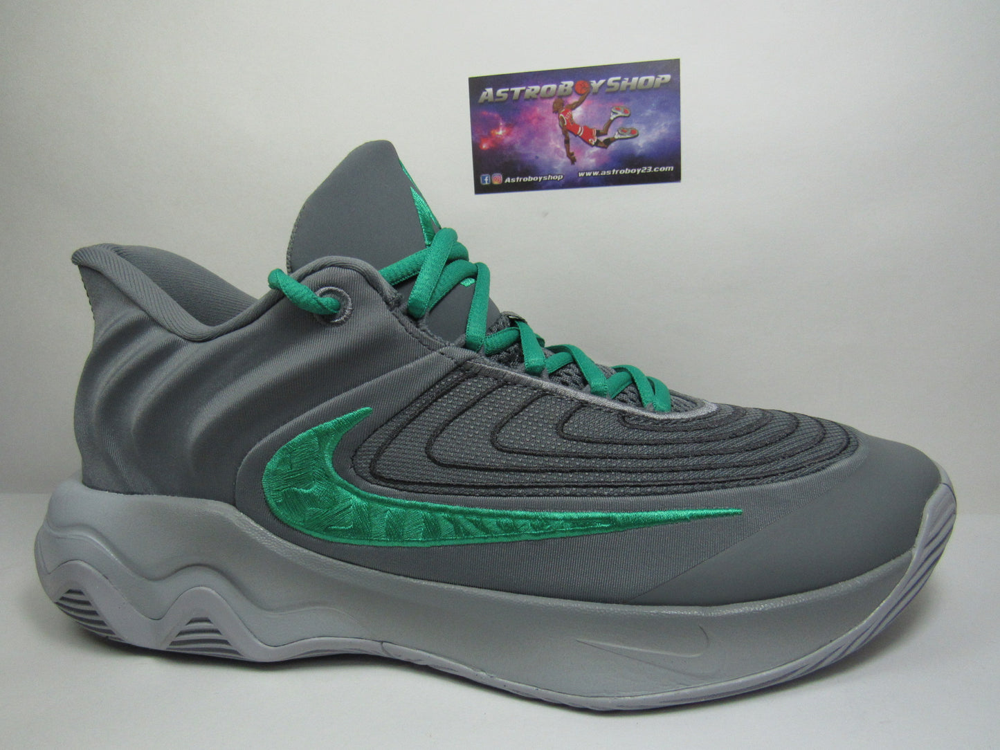 GIANNIS IMMORTALITY 4 GREY GREEN EN CAJA