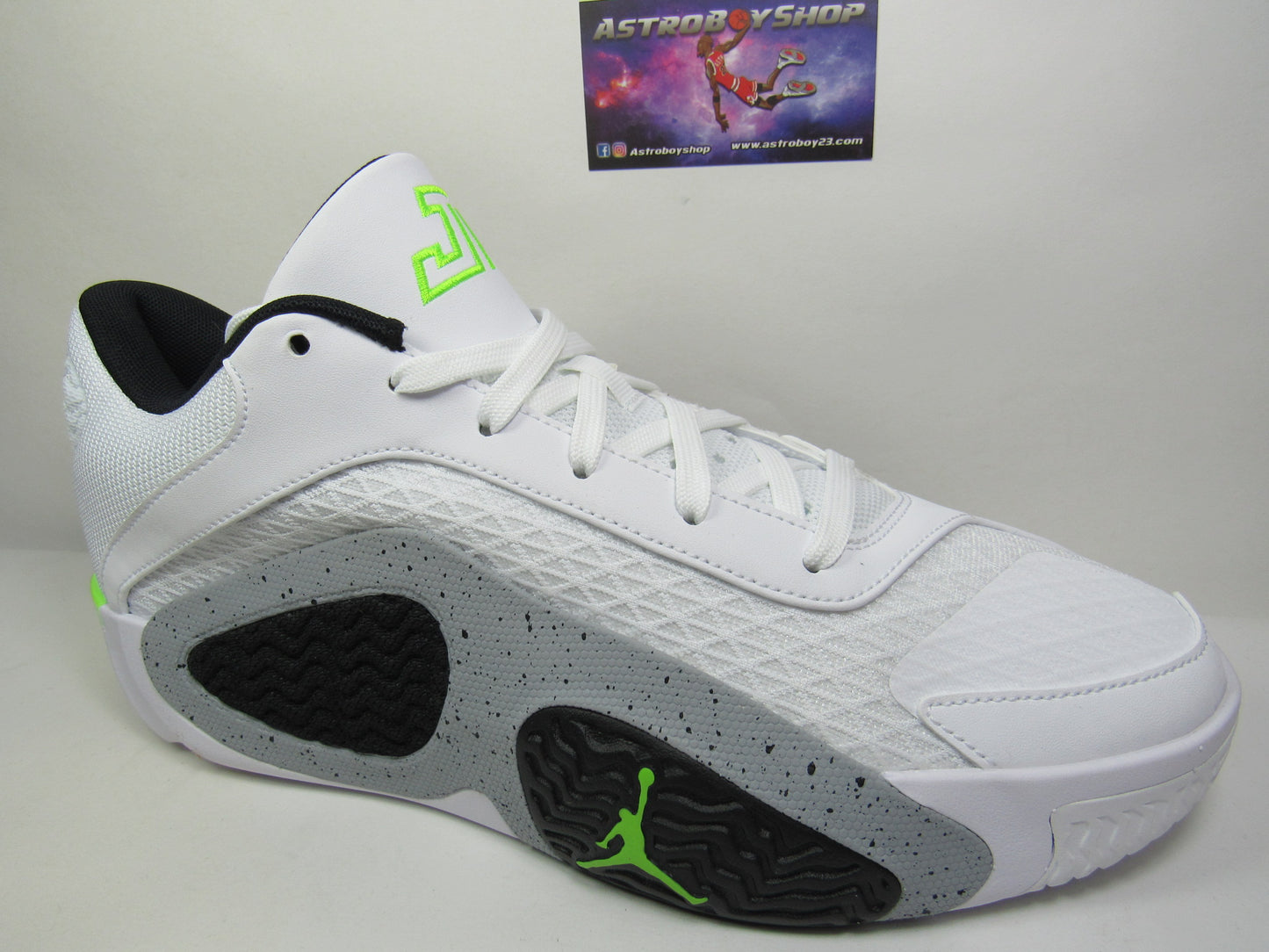 JORDAN TATUM 2 "NEON" EN CAJA