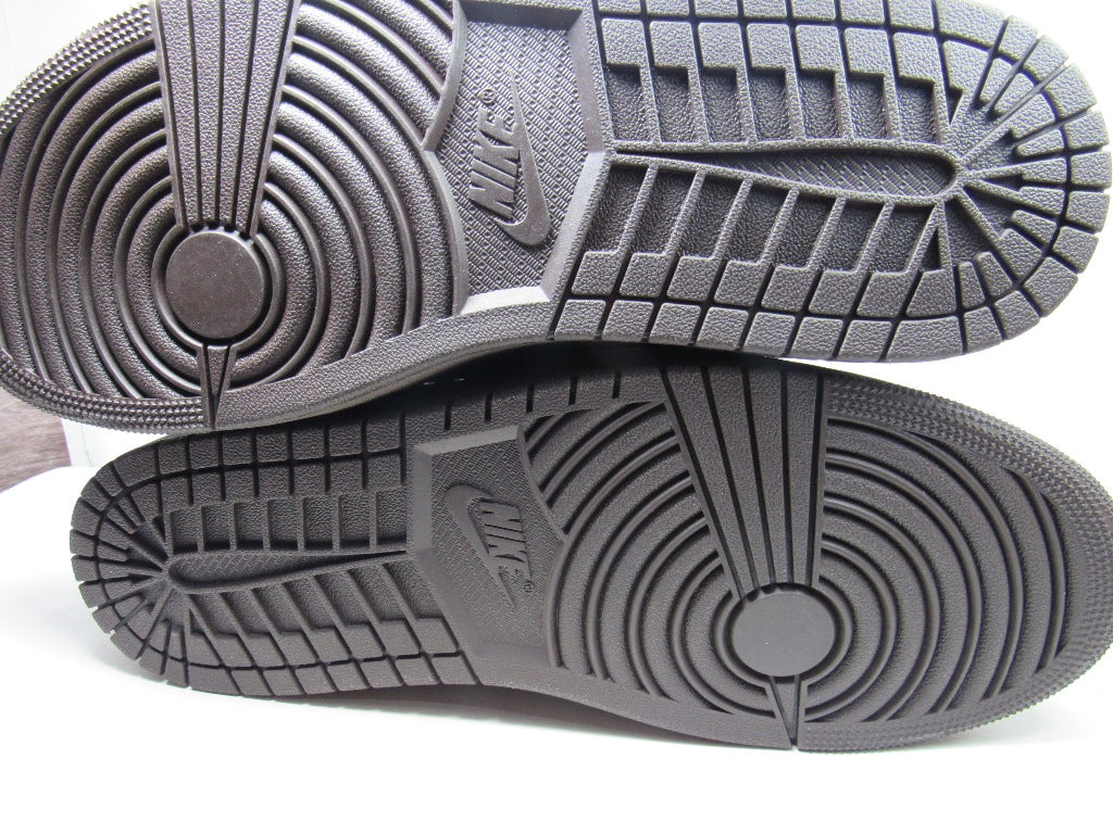 JORDAN 1 LOW TRAVIS SCOTT VELVET BROWN EN CAJA CON EXTRA LACES
